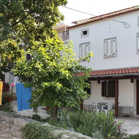 Lägenhet By The Sea - Novi Vinodolski - 5580 *