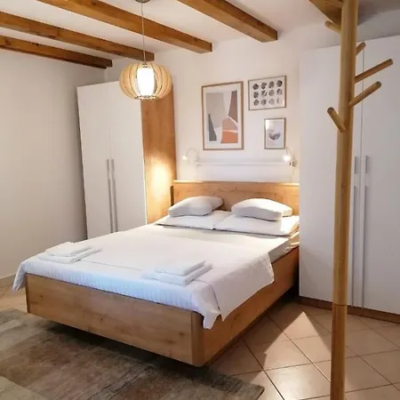 Lägenhet By The Sea - Novi Vinodolski - 5580 Klenovica