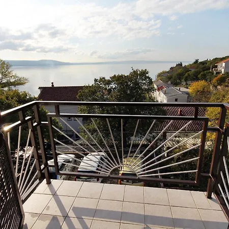 By The Sea - Novi Vinodolski - 5580 *